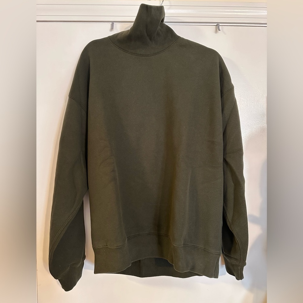 Abercrombie & Fitch Men’s Turtleneck Sweatshirt